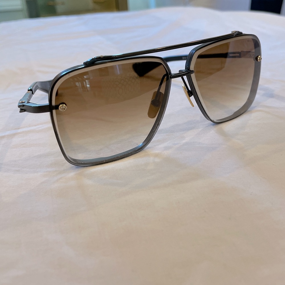 ⭐️SOLD⭐️DITA Mach-Six Sunglasses